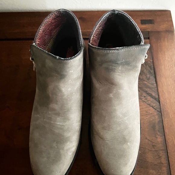 The North Face BridgetonZip Bootie. Dark Gull Grey/TNF Black. Size 9 - Picture 5 of 14